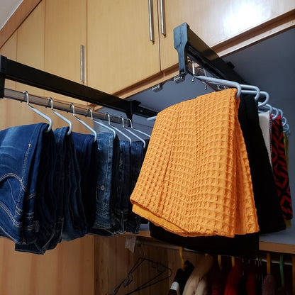 Adjustable Pull-Out Closet Rod